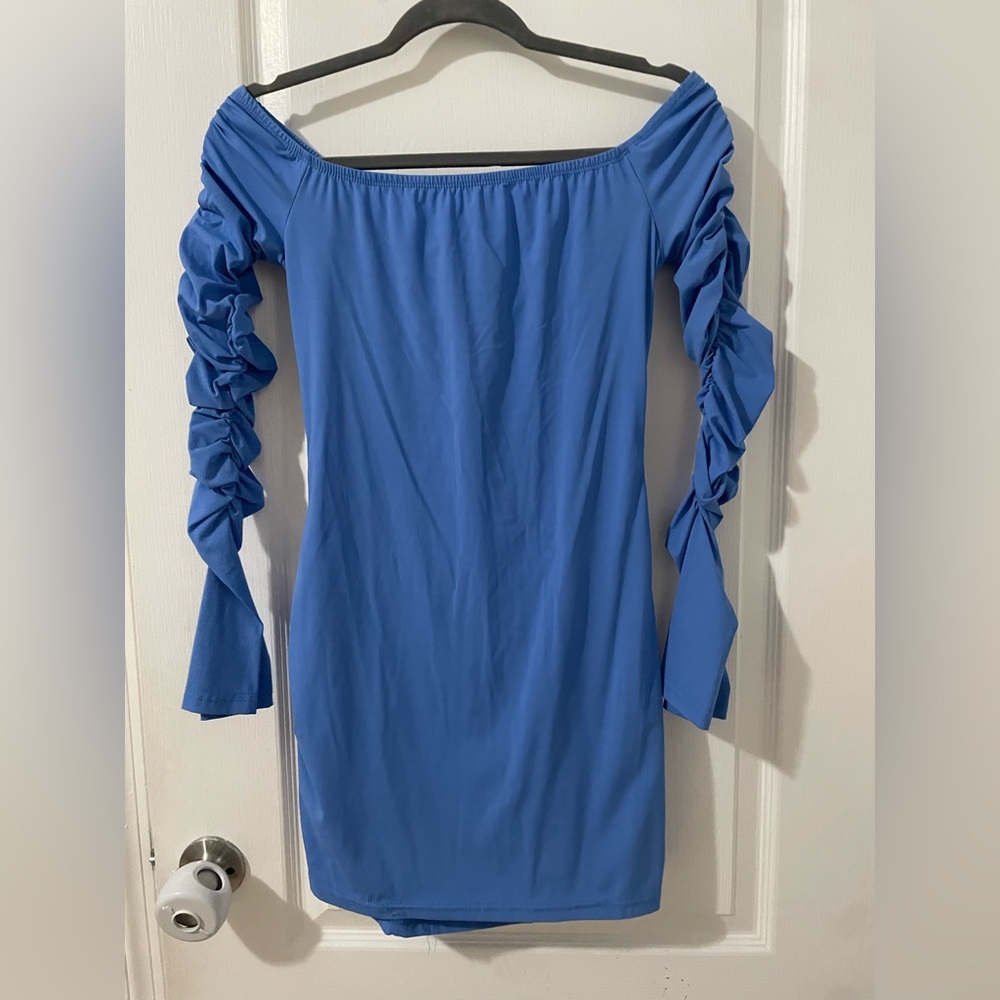 Dress - Picture 2 of 2